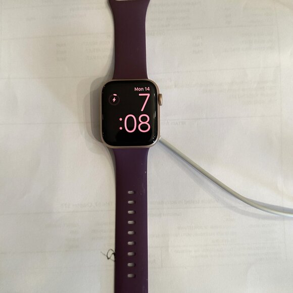 Apple Watch Series 6 (GPS, 44mm) Gold Aluminum Case w/Purple Band, incl. charger - Picture 10 of 16
